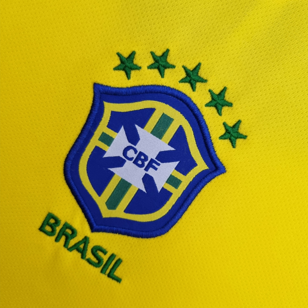 Retro 2004/06 Brazil Home Soccer Jersey